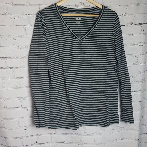Mossimo Longsleeve - Picture 1 of 5